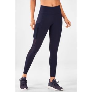 NWT Fabletics Mika Pocket Leggings in Abyss sz S
